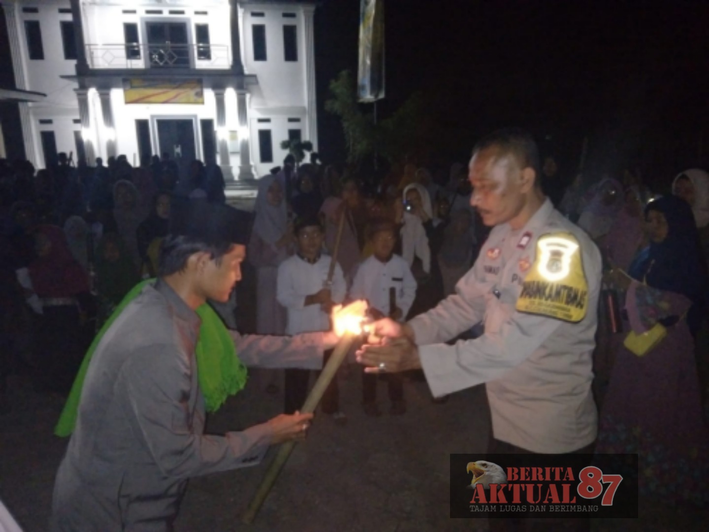 Andri Asrul Fauzi SPd Guru Ngaji di TARBIYATUL ATHFAL: Sambut Tahun Baru 1444 Hijriyah Bersama Santri dan Warga Hegarmanah Laksanakan Pawai Obor